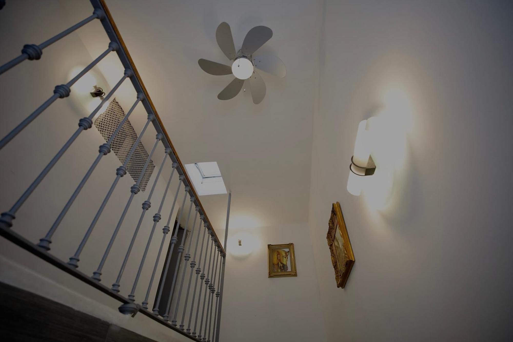 Hosting Dreams Attics - Duomo Daire Milano Dış mekan fotoğraf