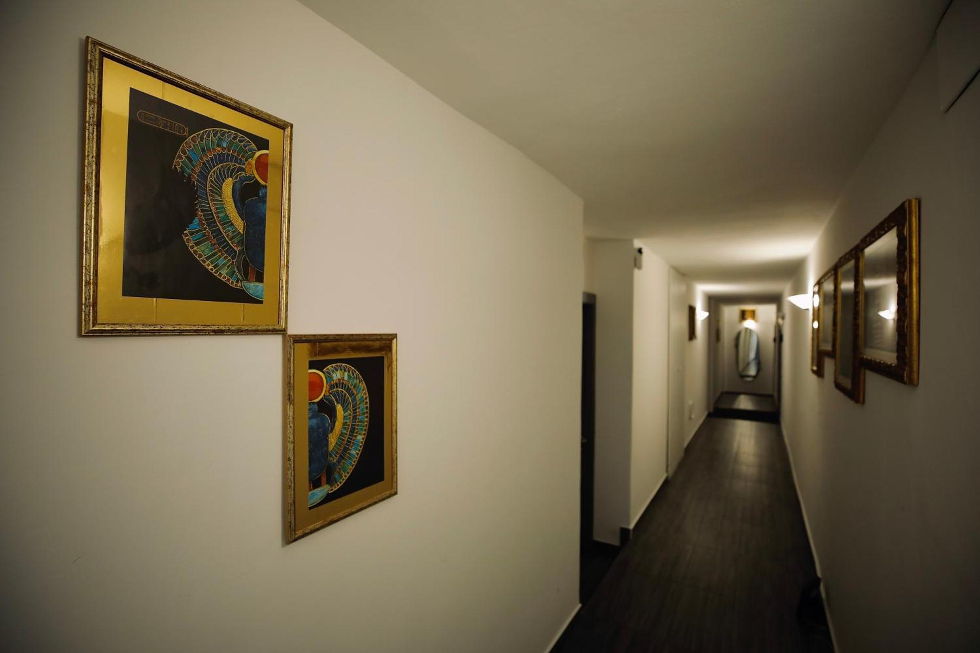 Hosting Dreams Attics - Duomo Daire Milano Dış mekan fotoğraf